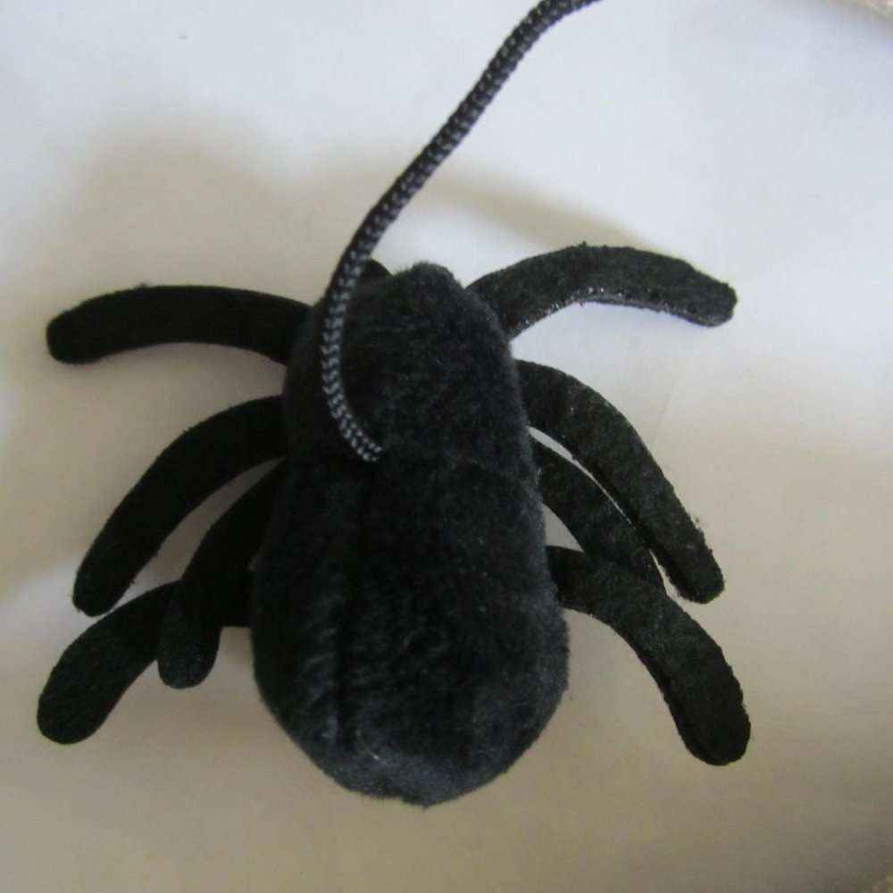 Disney Oogie Boogie Black Spider Adult Hat - Picture 5 of 5